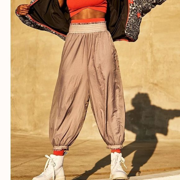 NWT Free People Sashay My Way Solid Jogger Pants - Picture 4 of 5